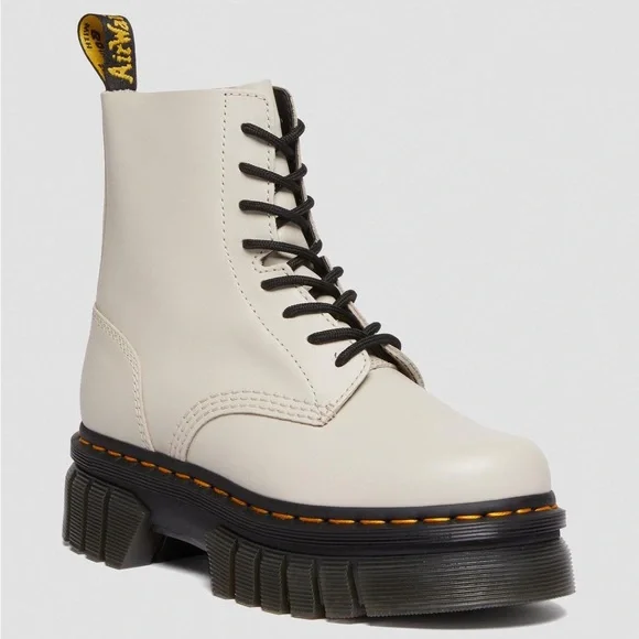 Dr. Martens White Jadon Platform Boots size 8 - Picture 5 of 13